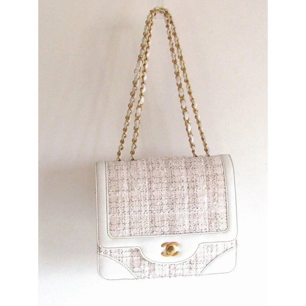 Women Designer Chanel Vintage Flap White Leather &Tweed Shoulder Bag